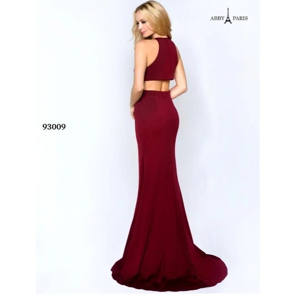 ABBY PARIS Floor-Lenght Formal Dress Burgundy Slit at Front Sz 8 Tall - Picture 2 of 10